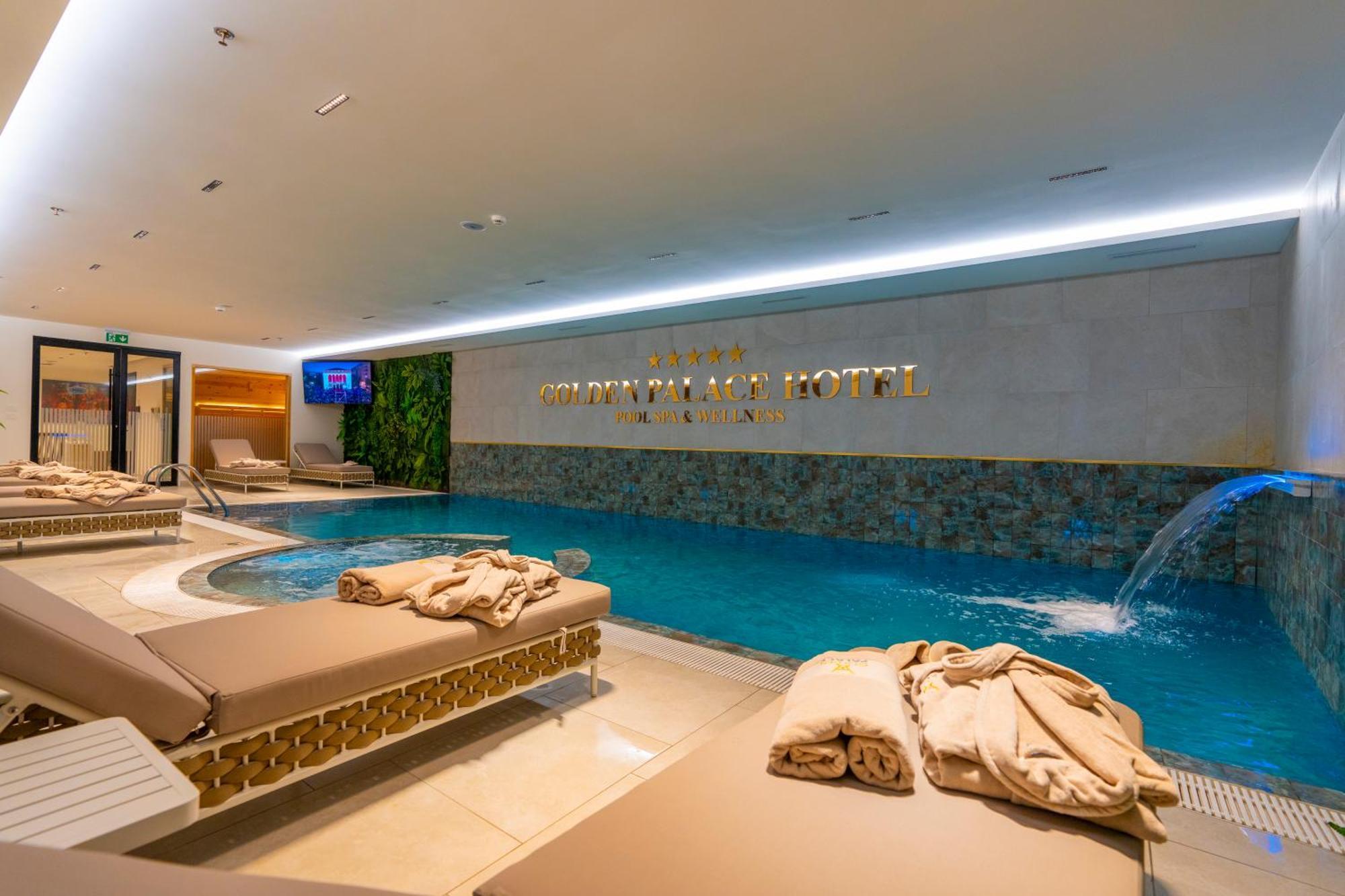 Hotel Golden Palace Shkodër 外观 照片