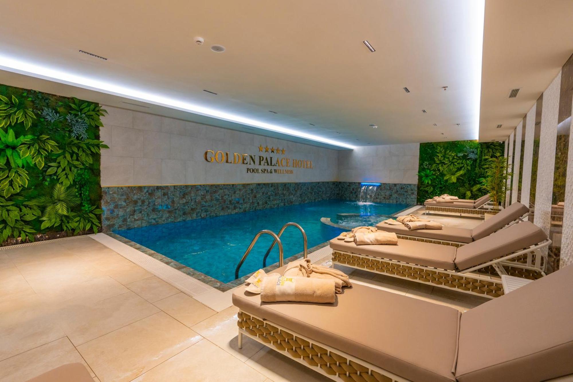 Hotel Golden Palace Shkodër 外观 照片