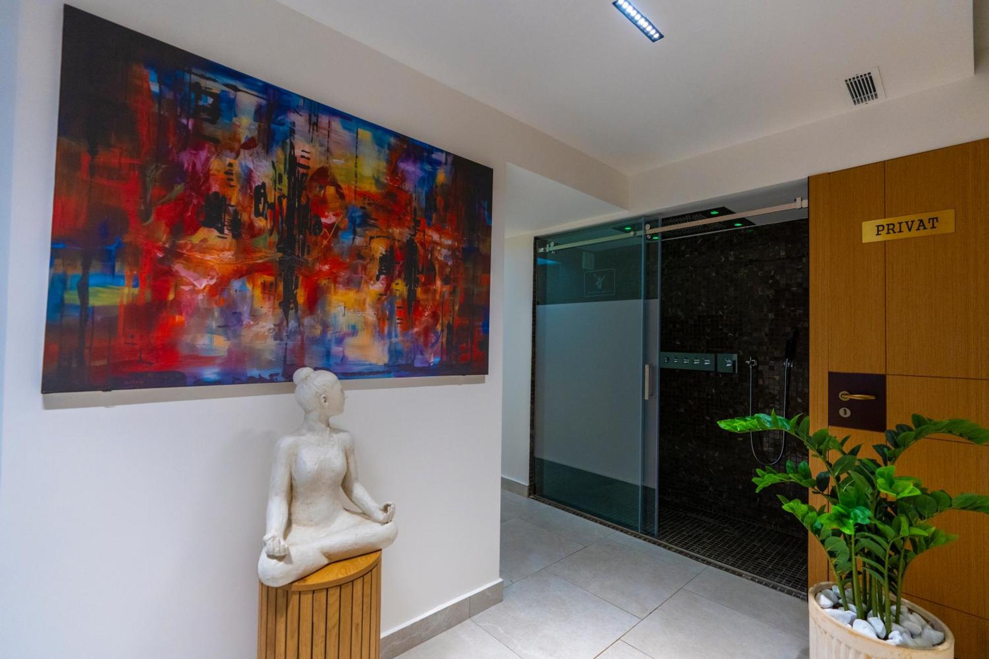 Hotel Golden Palace Shkodër 外观 照片