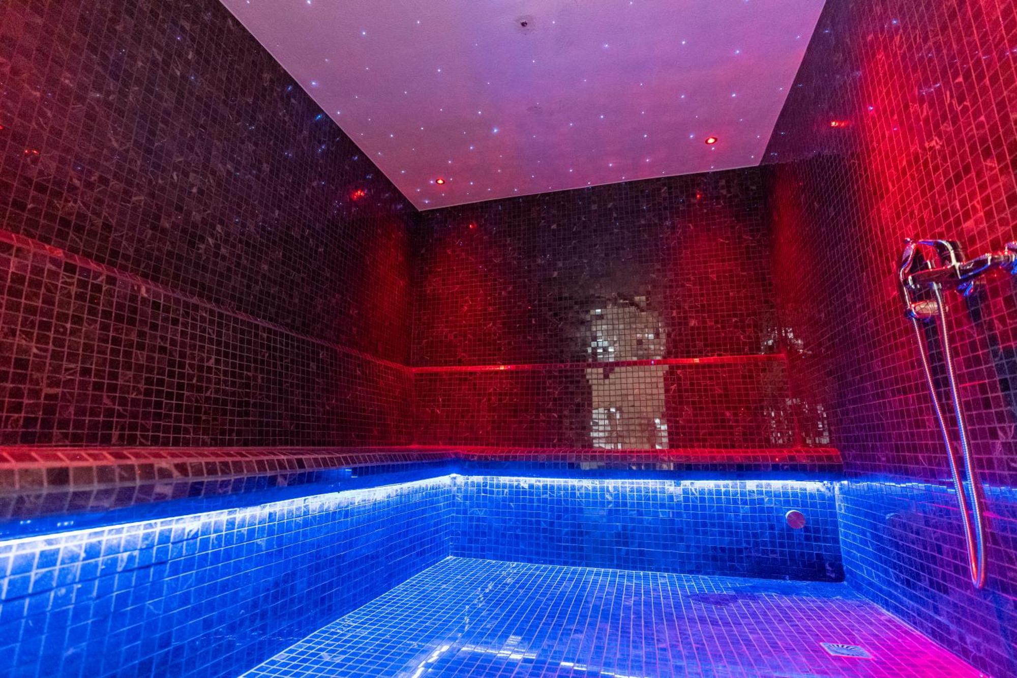 Hotel Golden Palace Shkodër 外观 照片