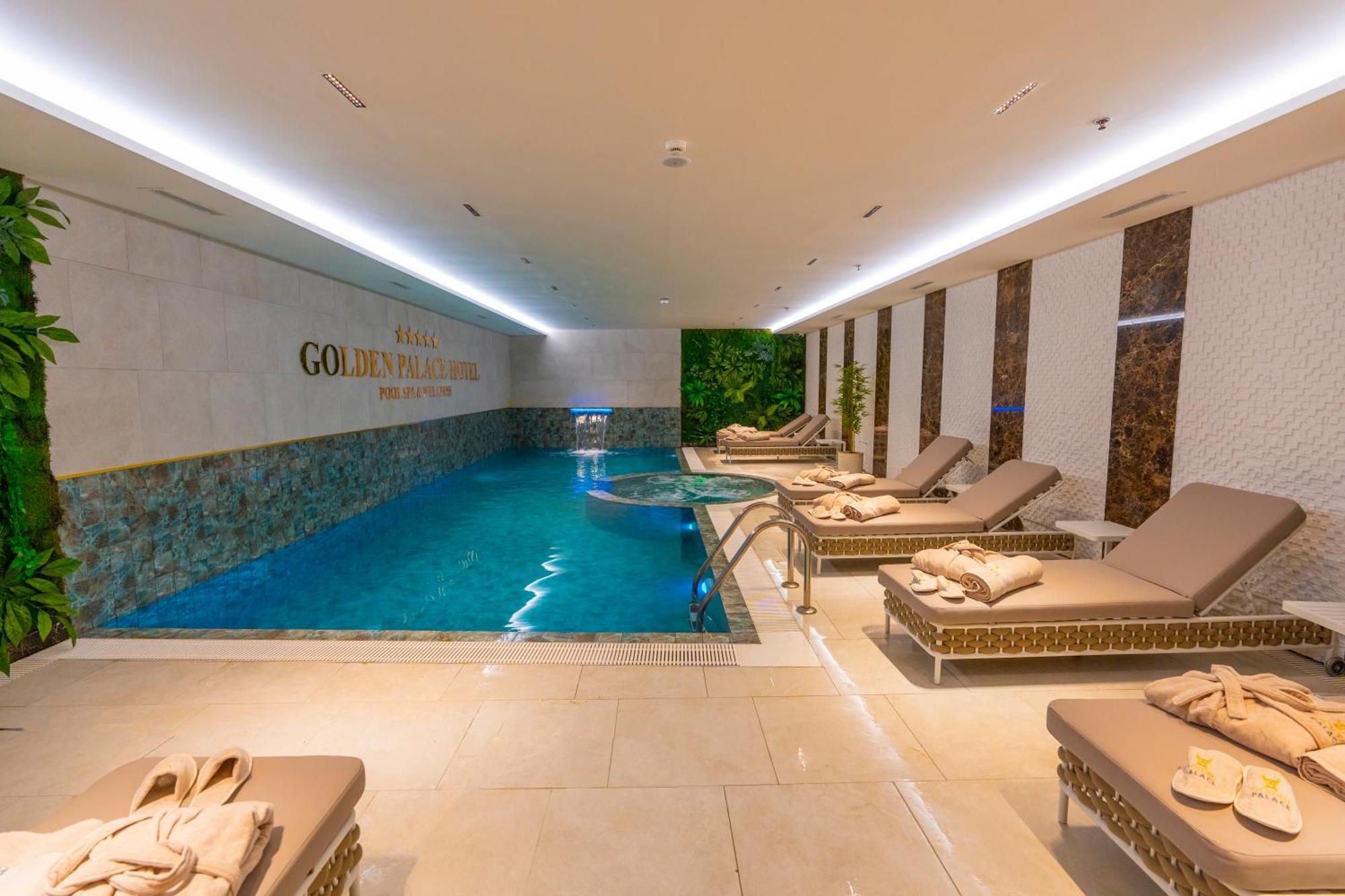 Hotel Golden Palace Shkodër 外观 照片